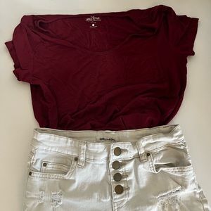 Hollister east tee size small